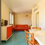 Apartment La Pergola Al 5 *