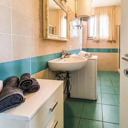 Apartamento La Pergola Al 5 *